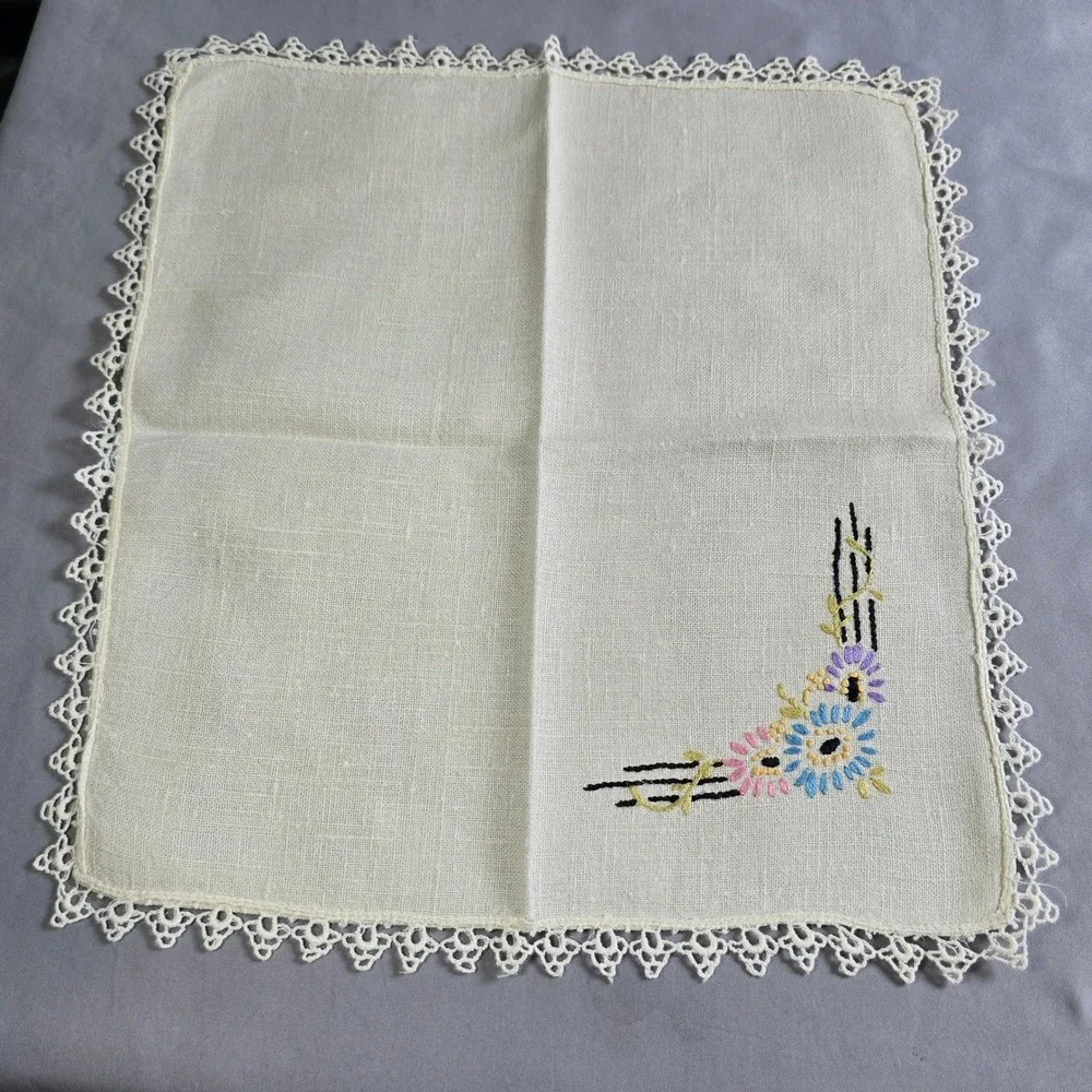 Vintage Hand Embroidered Linen Napkins Set of 4 Floral‎ Lace Trim Cream 10x10
